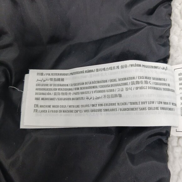 Hollister Black Puffer Vest Sherpa Lining Hood Size Medium - Picture 7 of 9